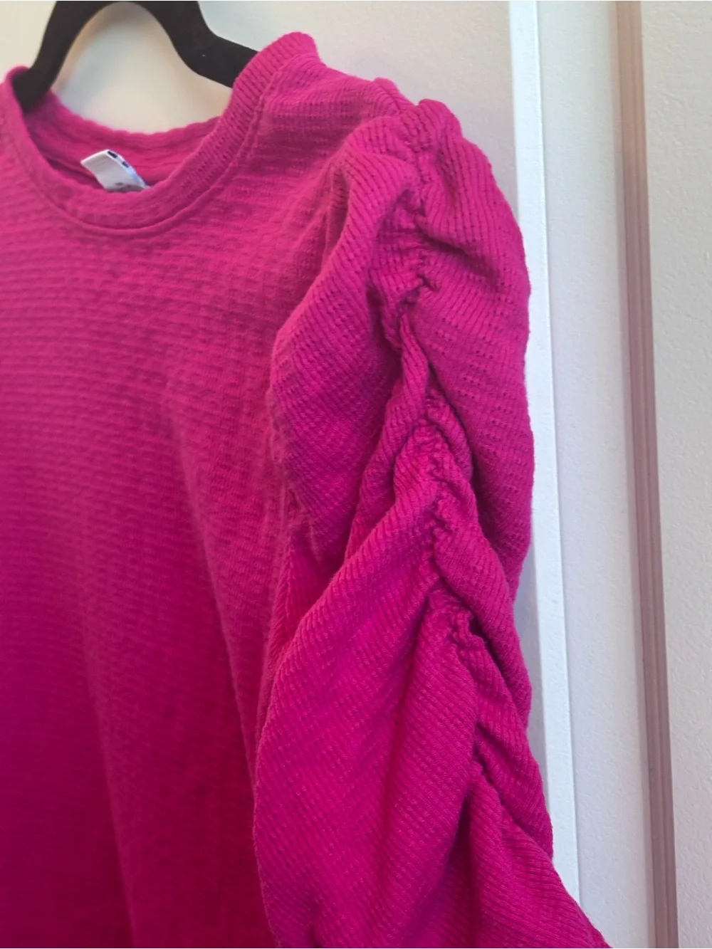 Old Navy Hot Pink Ribbed Tee